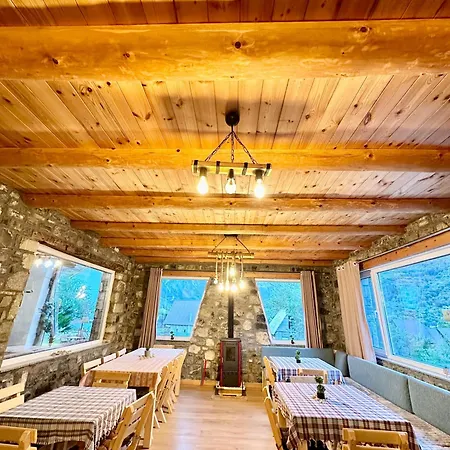 Dritan Tethorja Affittacamere Theth