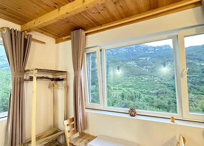 Gæstehus Dritan Tethorja